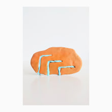 Terracotta Meubel met tafel en opbergruimte schaalmodel kleurmenging klei. Furniture Design, Making, Product Design, and Sculpture project by iamiam - 08.04.2022