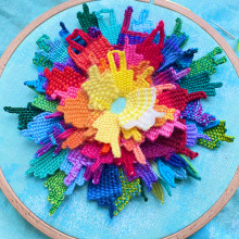 My project for course: Double Hoop Embroidery with Relief Stitches. Artesanato, e Bordado projeto de Carol Cooke - 13.08.2022