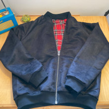 My project for course: Make and Customize Your First Bomber Jacket. Un proyecto de Moda, Diseño de moda, Costura, Patronaje y confección			 de Gavin King - 21.08.2022