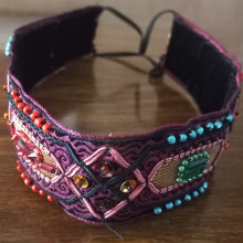 My project for course: Beaded Embroidery: Create Hair Accessories. Accessor, Design, Arts, Crafts, Fashion, Jewelr, Design, Fashion Design, Embroider, DIY, and Textile Design project by prisca_ - 08.22.2022