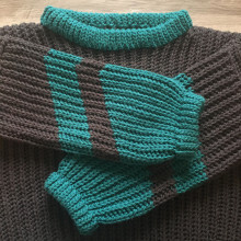 My project for course: Creating Garments Using Crochet. Un proyecto de Moda, Diseño de moda, Tejido, DIY, Crochet y Diseño textil de Laura Clark - 28.08.2022