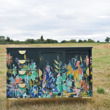 Hand Painted Floral Sideboard for BBC1 TV. Design, Illustration, Arts, Crafts, Fine Arts, Content Marketing, Upc, cling, Furniture Restoration, Upc, and cling project by Chloe Kempster - 08.29.2022