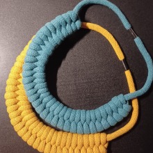 My project for course: Rope Jewelry for Beginners: Make Your Own Necklaces. Artesanato, Design de joias, Macramê, e Design têxtil projeto de Ines Ris - 29.08.2022