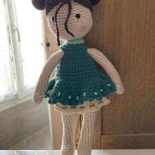 Mi Proyecto del curso: Amigurumi: diseño de ropa, pelo y complementos. Un proyecto de Artesanía, Diseño de juguetes, Tejido, Crochet, Amigurumi y Diseño textil de Ariel Nine - 19.03.2022
