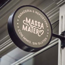 Massa Mater Ein Projekt aus dem Bereich Br, ing und Identität und Markenstrategie von Croqueta Studio - 19.09.2022