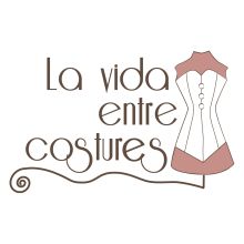 La vida entre costuras - tienda local. Design, and Logo Design project by Helena Bedia Burgos - 09.23.2022