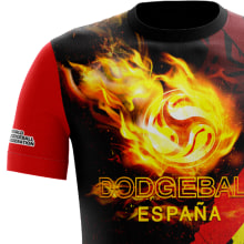 Selección Española de Dodgeball. Un proyecto de Diseño, Diseño de producto, Ilustración textil, Teñido Textil y Estampación textil de Raul Marcos Giménez Robres - 01.10.2022