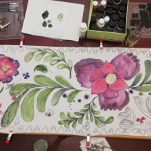 Flores. Un projet de Artisanat, Peinture, Illustration textile, Décoration, DIY , et Teinture textile de Tanya Ivanova - 06.10.2022