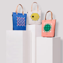 Laptop Tote Bags with Manhole Cover Prints. Un proyecto de Diseño, Ilustración y Diseño gráfico de June Mineyama-Smithson - 09.09.2022