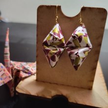 My project for course: Paper Jewelry-Making with Origami Techniques. Accessor, Design, Arts, Crafts, Fashion, Jewelr, Design, Paper Craft, Fashion Design, and DIY project by theindieenby - 10.30.2022