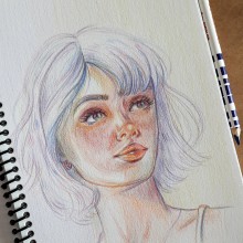 Meu projeto do curso: Desenho de retratos vibrantes com lápis de cor. Drawing, Portrait Drawing, Sketchbook, and Colored Pencil Drawing project by Deb - 12.14.2022