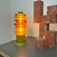 My project for course: Design and Build a Resin Lamp. Un proyecto de Artesanía, Diseño, creación de muebles					, Diseño de interiores, Decoración de interiores y DIY de Lana Orlova - 02.01.2023