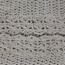 Mi proyecto del curso:  Top-down: prendas a crochet de una sola pieza. Un proyecto de Moda, Diseño de moda, Tejido, DIY, Crochet y Diseño textil de Celeste Florencia Yanina Llosa - 03.01.2023