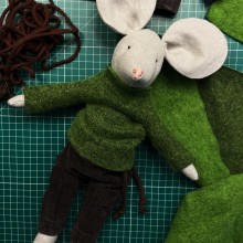 My project for course: Designing and Making Your Own Soft Toy. Character Design, Arts, Crafts, To, Design, Sewing, Patternmaking, and Dressmaking project by Hana Vrhovšek - 02.19.2023