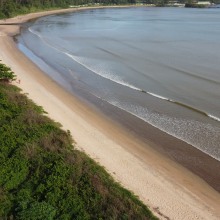 Trilha Praia de Camburi-norte. Un proyecto de Fotografía, Cine, vídeo, televisión, Paisajismo y Fotografía documental de Tiago Melo de Freitas - 10.03.2023