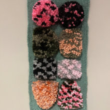 My project for course: 3D Weaving and Yarn Trimming for Wall Hangings. Accessor, Design, Arts, Crafts, Interior Decoration, Fiber Arts, Weaving, and Textile Design project by Vicki Trapp - 03.31.2023