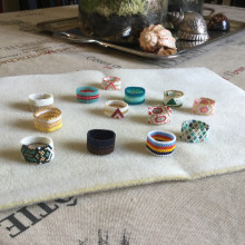 Mon projet du cours : Bijoux tissés en perles : créez des motifs élégants. Accessor, Design, Arts, Crafts, Jewelr, Design, and Fiber Arts project by Anne Berthelot - 04.21.2023