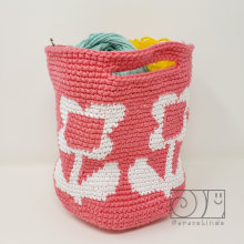 Tapestry: Bolsa para estambre. Un proyecto de Diseño de complementos, Moda, Pattern Design, Tejido, DIY, Crochet y Diseño textil de Ceci M - 05.06.2023
