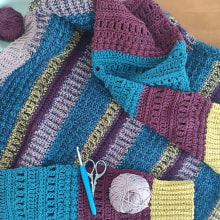 Mi proyecto del curso: Prendas a crochet llenas de color y textura. Moda, Design de moda, Tecido, Crochê, e Design têxtil projeto de Pamm - 11.06.2023