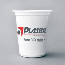 Simples copo descartável 80 ml. Design, Publicidade, Marketing, e Design de produtos projeto de Jakson Policarpi - 15.07.2023