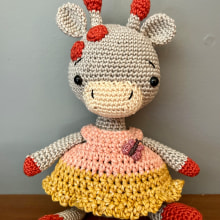 My project for course: Crocheting Amigurumi Animals for Beginners. Artesanato, Design de brinquedos, Crochê, Amigurumi, e Design têxtil projeto de notapoodle - 25.07.2023