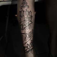 Meu projeto do curso: Lettering para tatuagem. Caligrafia, Lettering, e Desenho de tatuagens projeto de luandasilvapedro2569 - 03.08.2023