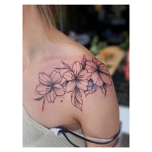 My project for course: Botanical Tattoo with Pointillism. Ilustração tradicional, Desenho de tatuagens e Ilustração botânica projeto de Femke Gielkens - 06.08.2023