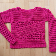 My project for course: Introduction to Crochet Short Rows for Clothing. Moda, Design de moda, Tecido, DIY, e Design têxtil projeto de Aurélia Trinquier - 20.08.2023
