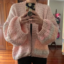 Mi proyecto del curso: Crochet: diseña y teje prendas de estilo romántico. Un proyecto de Moda, Diseño de moda, Tejido, DIY, Crochet y Diseño textil de mery.minami - 01.09.2023