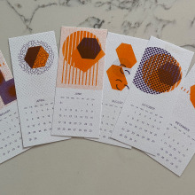 Shapes of the Year: Riso Calendar & Geometric Editions. Un progetto di Artigianato, Graphic design, Pattern design, Stampa, Stationer e Design di Kristen Stephenson - 03.10.2023