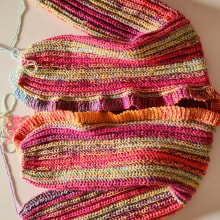 Meu projeto do curso: Crochê: crie roupas com apenas uma agulha. Moda, Design de moda, Tecido, DIY, Crochê, e Design têxtil projeto de bio.cristhiane - 20.10.2023