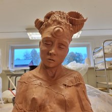 Mój projekt z kursu: Wprowadzenie do rzeźby figuratywnej z gliny. Artes plásticas, e Escultura projeto de Eliza Bono - 26.10.2023
