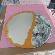 Meu projeto do curso: Arte com resina: crie espelhos únicos. Artesanato, Design e fabricação de móveis, Design de interiores, Design de produtos, e DIY projeto de sandrampi - 10.11.2023