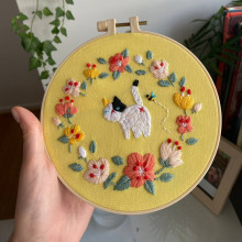 Cute cat embroidery. Bordado, e Design têxtil projeto de Iryna Adamova - 17.11.2023