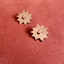 Pink Sun Pins and Earrings (copper). Design de acessórios, Artesanato, Moda, Design de joias, e DIY projeto de magdalena.czyzewska - 24.11.2023