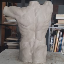 Mi proyecto del curso: Modelado de torso con arcilla. Artes plásticas, e Escultura projeto de Santiago González - 29.11.2023