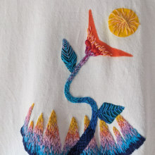 My project for course: Embroidery and Fabric Painting for Beginners. Moda, Pintura, Pattern Design, Bordado, Ilustração têxtil, DIY, Upc, cling, e Design têxtil projeto de queer_spoon_art - 13.12.2023