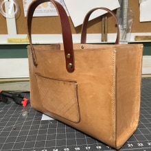 My project for course: Create Custom Hand-Sewn Leather Bags. Design de acessórios, Artesanato, Moda, Design de moda, e Costura projeto de anthonywilson720 - 26.01.2024