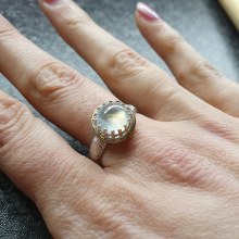 Moonstone ring. Design de joias projeto de Sheen - 29.01.2024