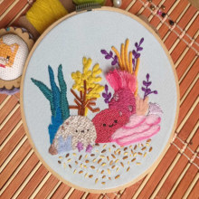 Corales kawaii. Un projet de Aquarelle, Broderie, Illustration textile , et Feutrage à l'aiguille de Michelle de la Rosa - 23.05.2020
