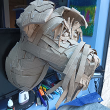 My project for course: Cardboard Sculptures for Beginners. Un projet de Conception de personnages, Artisanat, Beaux Arts , et Sculpture de Fiona Stevens - 10.02.2024