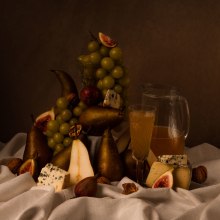 My project for course: Still-Life Photography: Create Dark and Moody Images. Product Photograph, Fine-Art Photograph, and Food Photograph project by jananic - 02.12.2024
