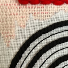 My project for course: Weaving, Embroidery & Punch Needle: Create a Textile Painting. Design de acessórios, Artesanato, Bordado, Decoração de interiores, Tecido, Punch needle, Tecelagem, e Design têxtil projeto de Emie Yourd - 14.02.2024