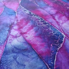 My project for course: Silk Painting Techniques. Moda, Design de moda, Ilustração têxtil, DIY, Tingimento têxtil, e Design têxtil projeto de szabmaria - 02.03.2024