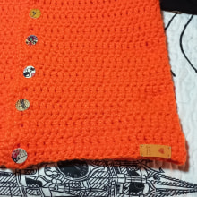 Mi proyecto del curso: Top-down: prendas a crochet de una sola pieza Mi primer Top-Down. Fashion, Fashion Design, Fiber Arts, DIY, Crochet, and Textile Design project by Claudia Sanhueza Oyarce - 03.10.2024
