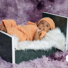 My project for course: Newborn Photography 101: Capture Their First Moments. Portrait Photograph, Digital Photograph, and Fine-Art Photograph project by elamedialab - 03.23.2024