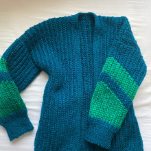 Mi proyecto del curso: Crochet: crea prendas con una sola aguja. Un progetto di Moda, Fashion design, Fiber Art, DIY, Uncinetto e Textile Design di valentinadelmastroj - 26.03.2024