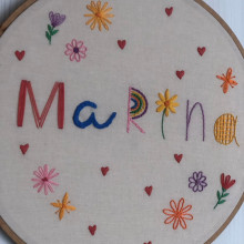 Meu projeto do curso: Técnicas básicas para bordado de letras. Embroider, Textile Illustration, and Textile Design project by marilaiun - 04.16.2024