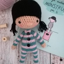 Mi proyecto del curso: Amigurumis: tejido de marionetas de dedo a crochet. Crochet, Amigurumi, and Textile Design project by Silvia Alós Rodrigo - 04.19.2024