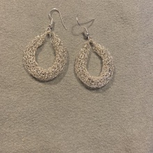 My project for course: Crochet wire jewelry. Arts, Crafts, Fashion, Fashion Design, Fiber Arts, DIY, Crochet, and Textile Design project by Ani M - 04.18.2024